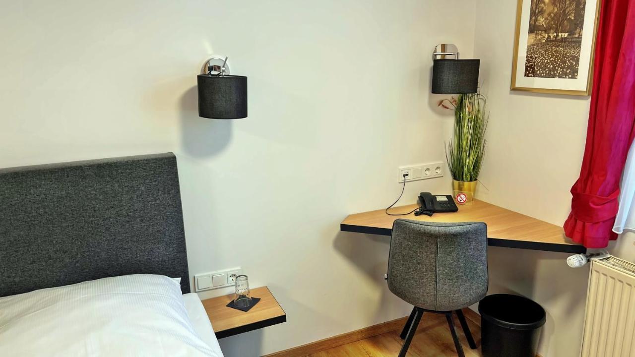 Hotel Zu Den Drei Kronen Seligenstadt Zewnętrze zdjęcie