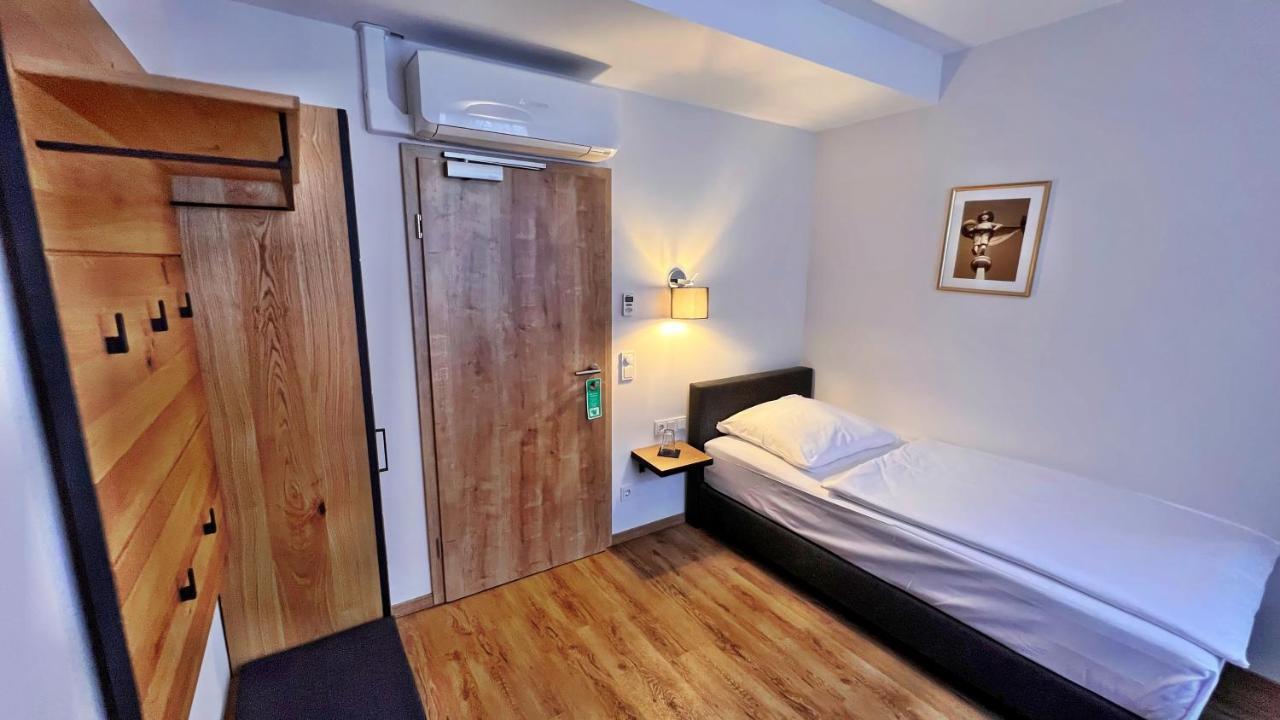 Hotel Zu Den Drei Kronen Seligenstadt Zewnętrze zdjęcie