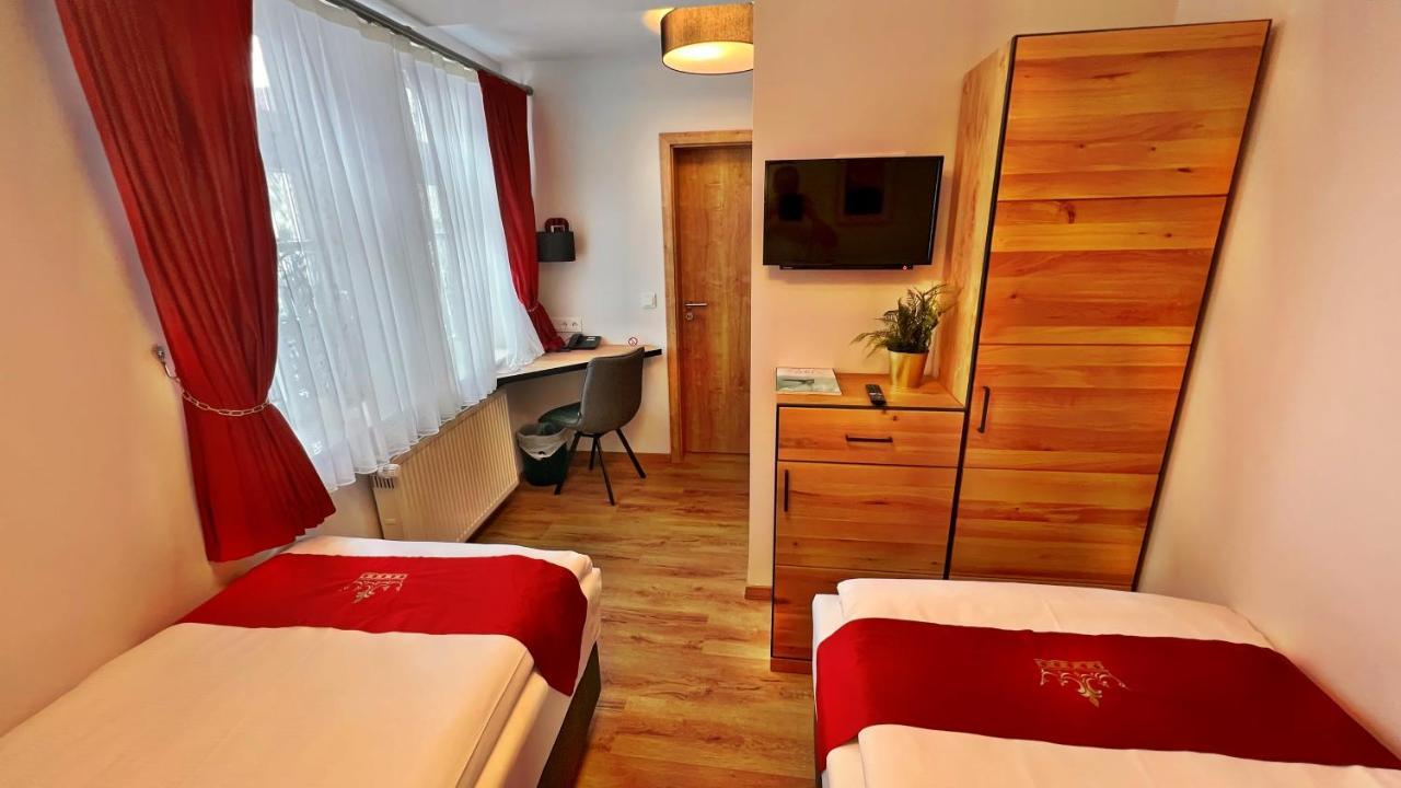 Hotel Zu Den Drei Kronen Seligenstadt Zewnętrze zdjęcie