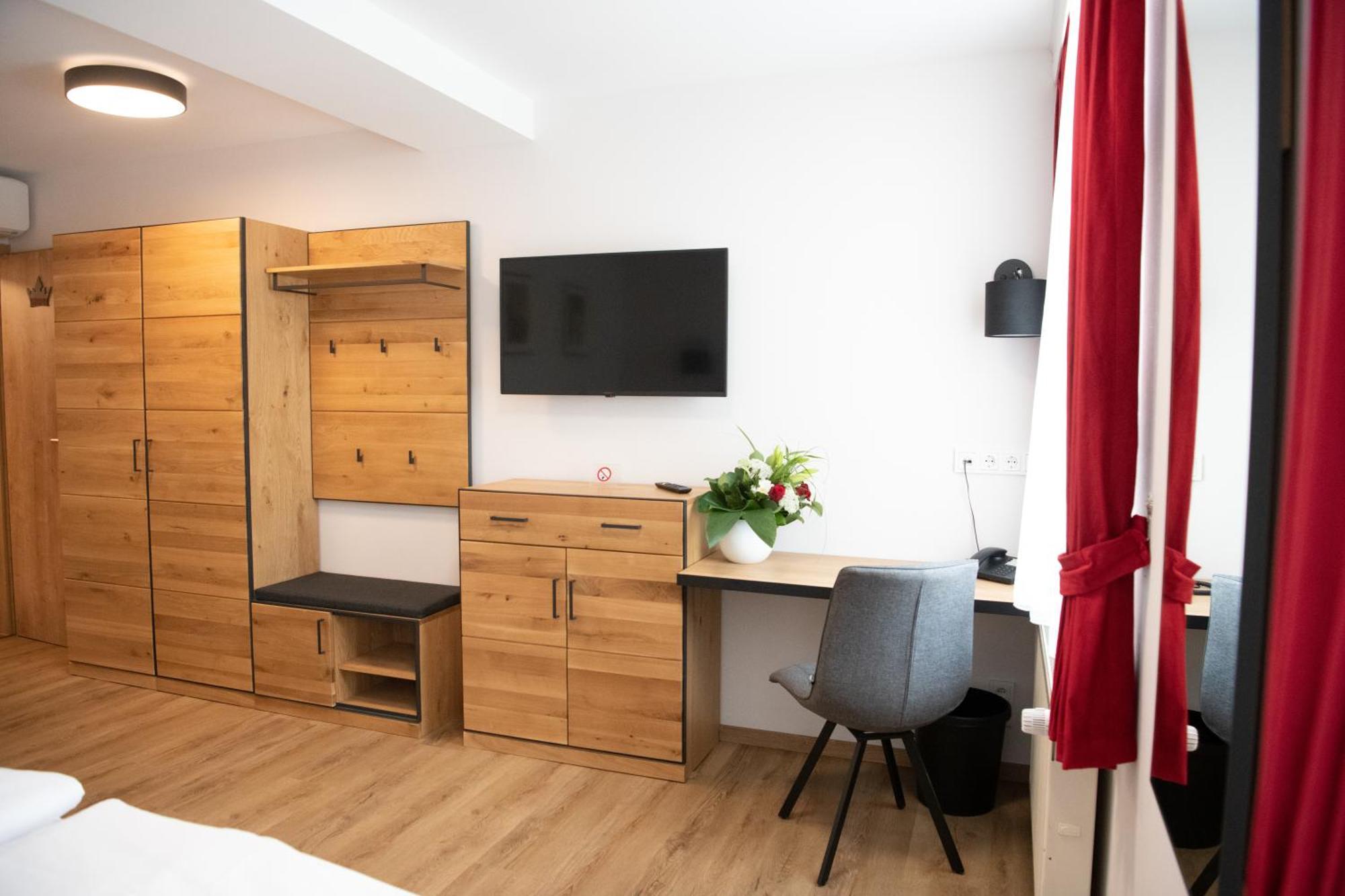 Hotel Zu Den Drei Kronen Seligenstadt Zewnętrze zdjęcie