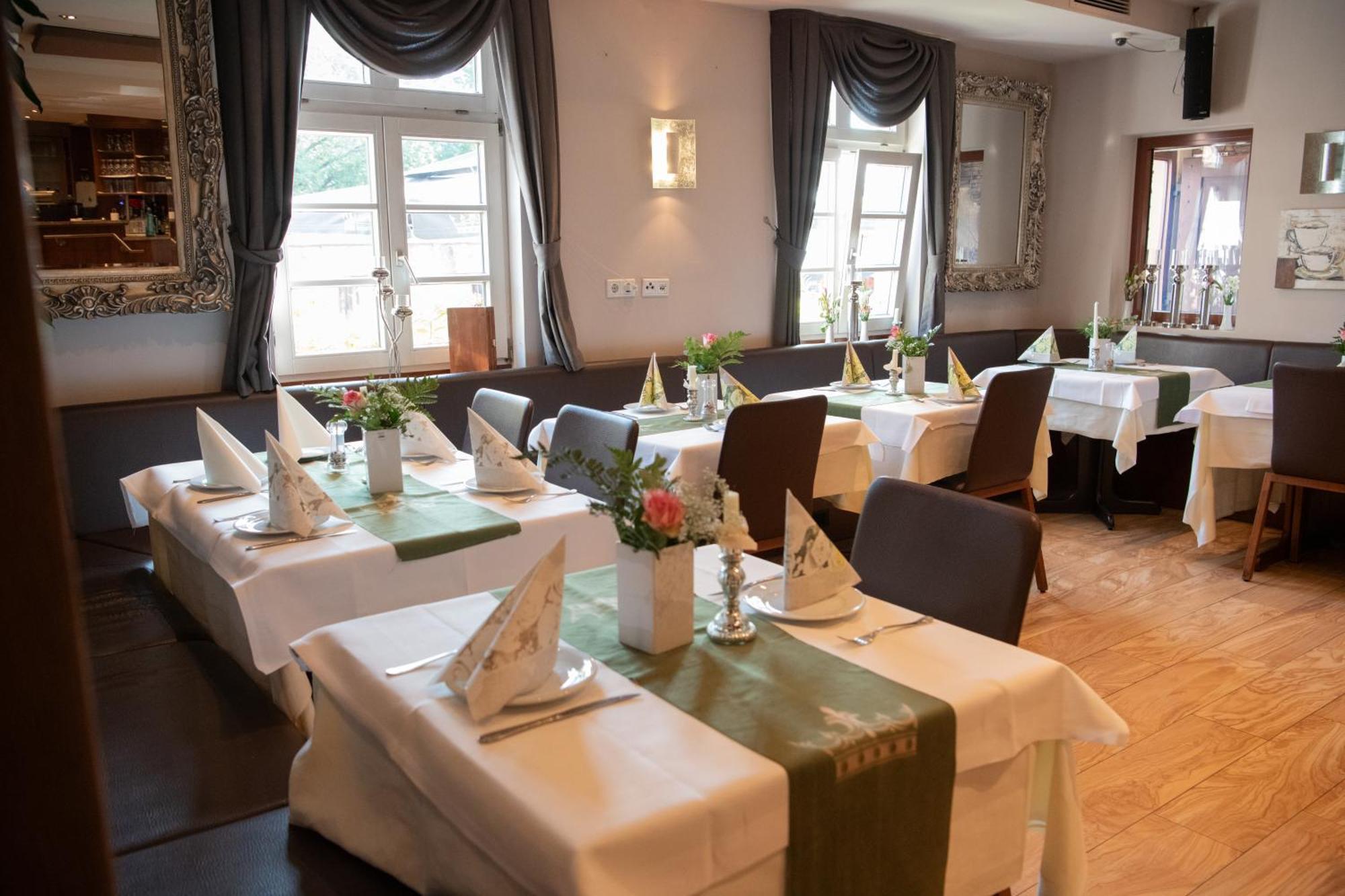 Hotel Zu Den Drei Kronen Seligenstadt Zewnętrze zdjęcie