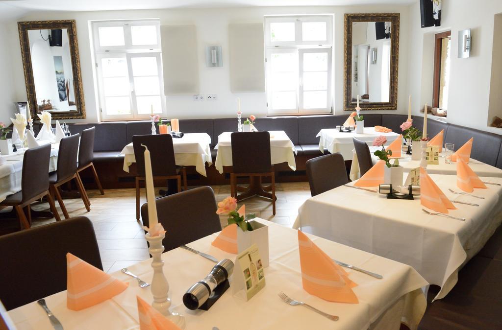 Hotel Zu Den Drei Kronen Seligenstadt Zewnętrze zdjęcie